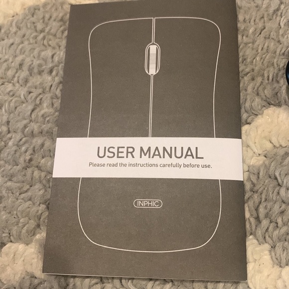 New wireless rechargeable computer mouse - Picture 2 of 7